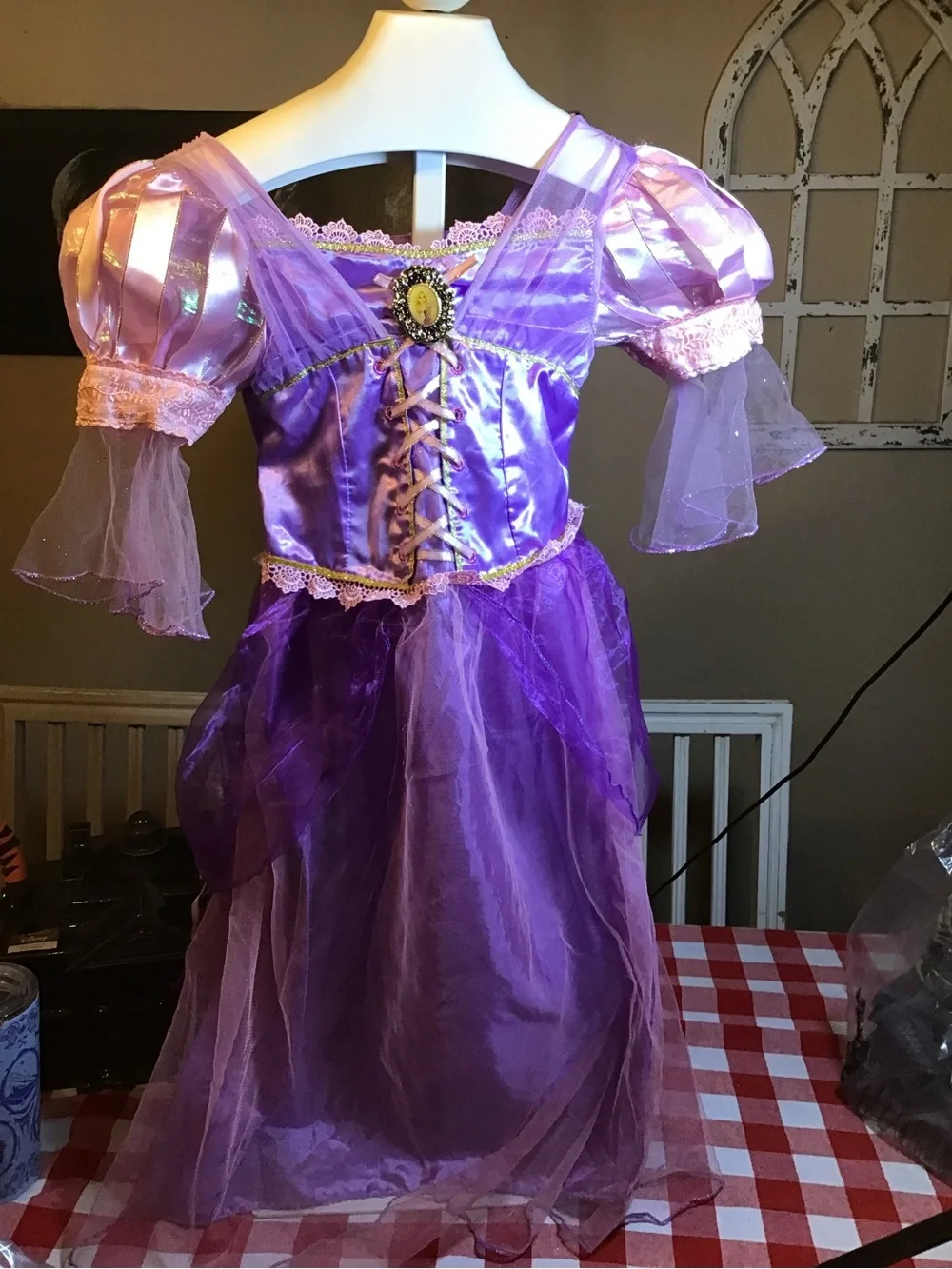 Disney store Princess Rapunzel costume dress size small 5/6